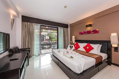 Camera con accesso alla piscina — Princess Kamala Beachfront Hotel